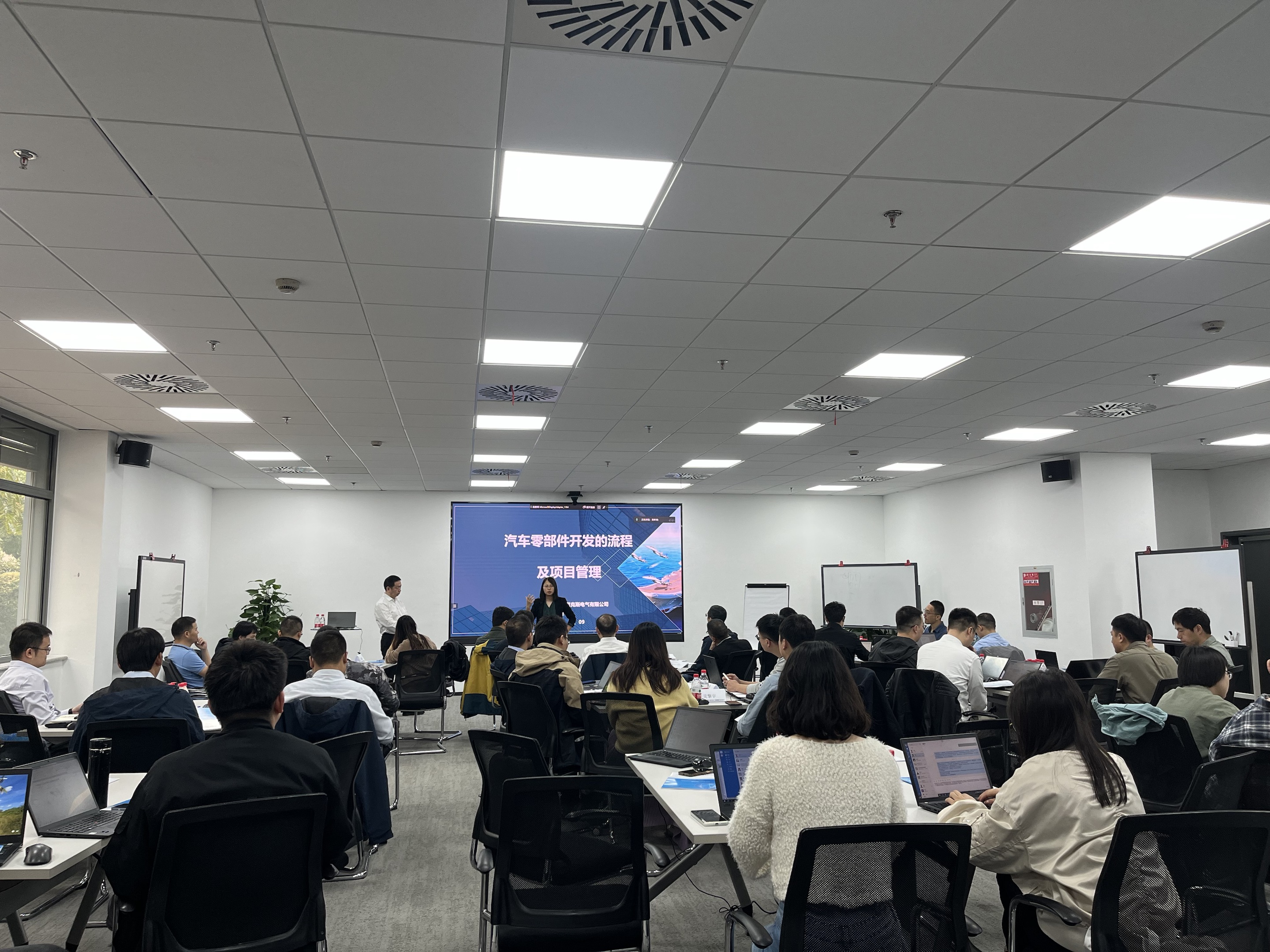 微信图片_20231123113647.jpg 微信图片_20231123113647.jpg